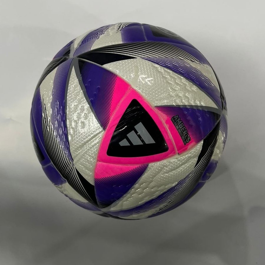 تۆپی پێی Adidas – سپی، مەڕەقەیی و پەمەیی – قەبارە 5
