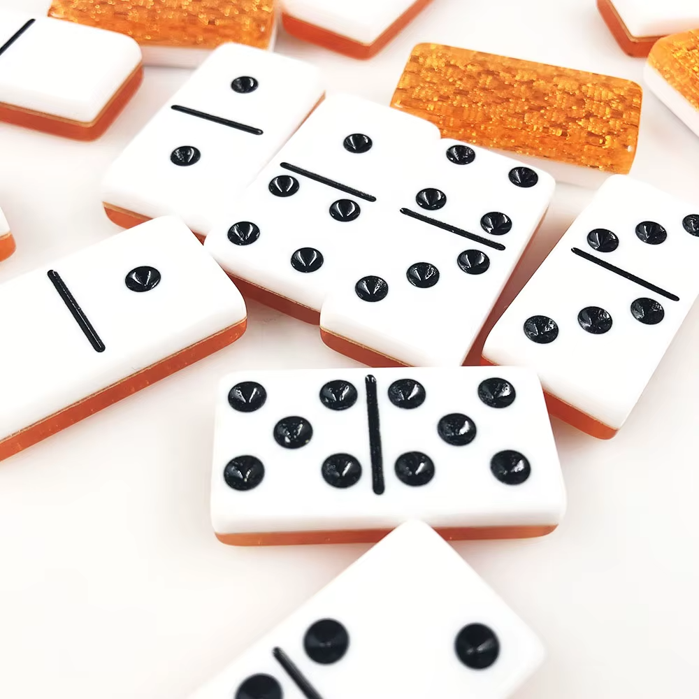 Dominoes Set Of 28 Back - Yellow